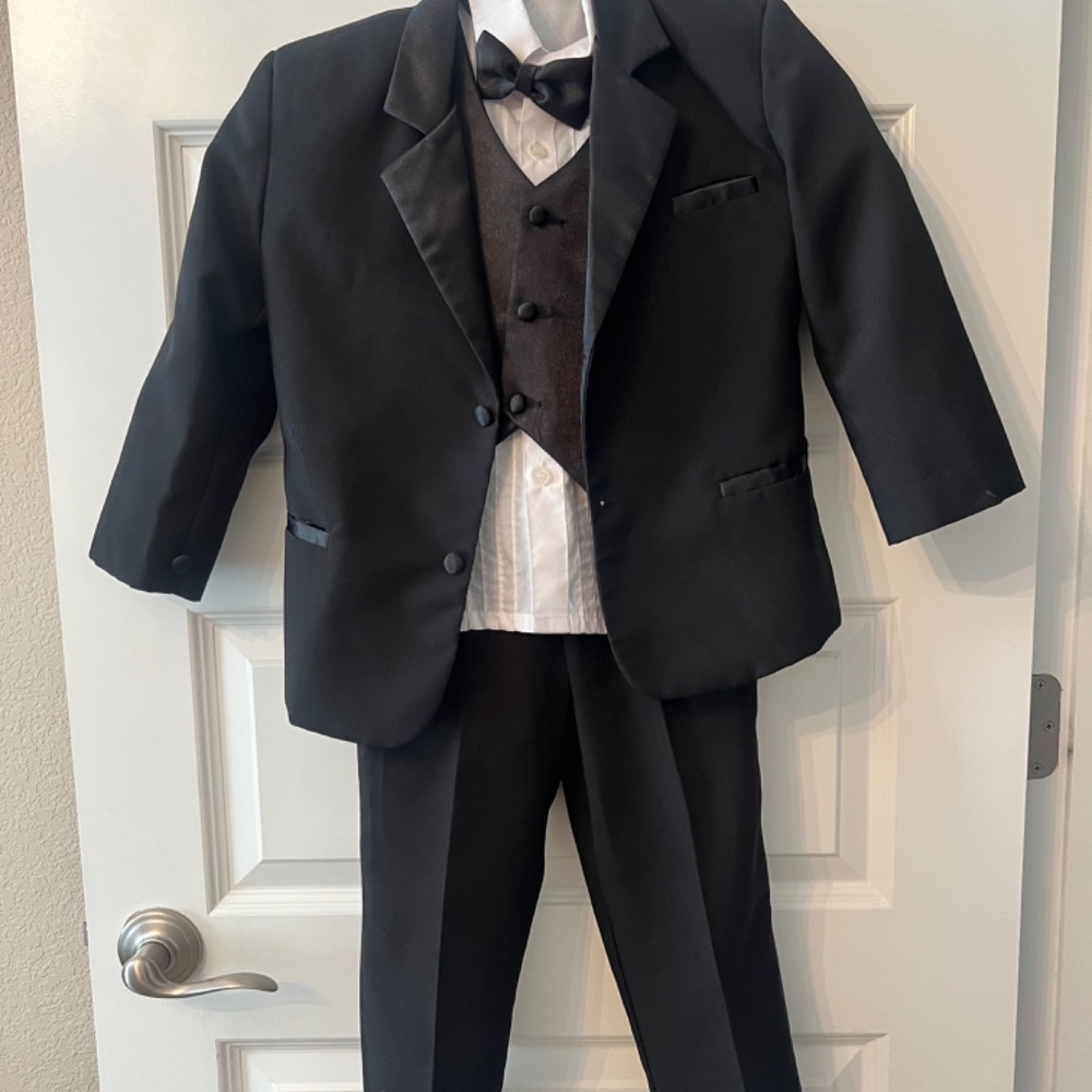 Formal Boy Black Suit Notch Lapel Tuxedo Size 6